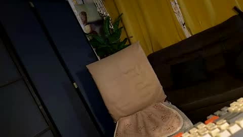 Snapshot of kylie_iyutera chatting on April 23, 2026, 12:29 pm kylie online show from April 23, 2026, 12:29 pm