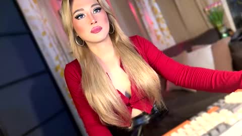 Snapshot of kylie_iyutera chatting on May 14, 2026, 9:49 am kylie online show from May 14, 2026, 9:49 am