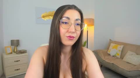 Kylie online show from April 20, 2026, 7:04 pm