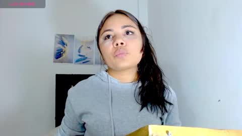 Paola online show from October 2, 2025, 11:12 pm