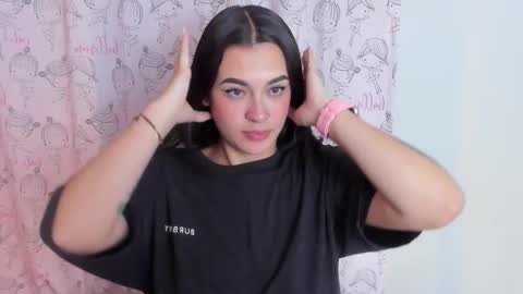 kylie_ls online show from October 6, 2025, 1:36 am