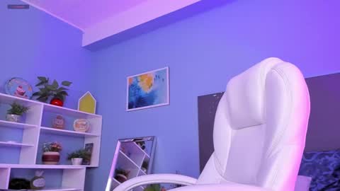 Kylie Reyes  online show from December 12, 2024, 1:53 am