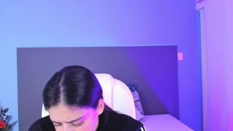 Kylie Reyes  online show from March 12, 2025, 7:59 pm