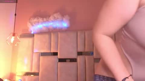 Snapshot of kylie_river chatting on July 19, 2026, 1:15 pm Kylie online show from July 19, 2026, 1:15 pm
