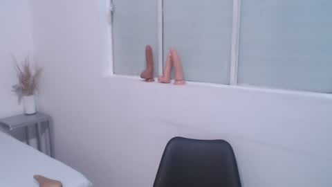 Melissa online show from February 7, 2025, 12:20 am