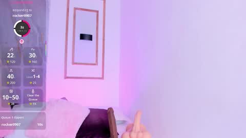 Kylie  online show from September 13, 2025, 7:46 pm