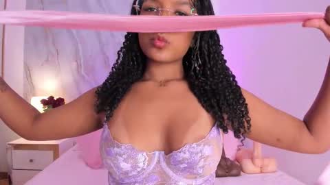 Kylie  online show from December 2, 2025, 8:37 pm