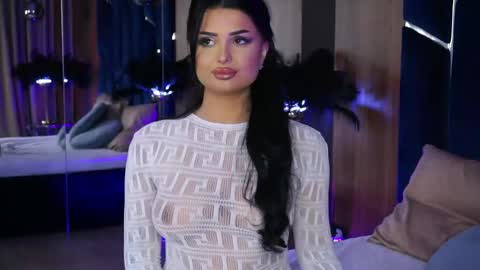Snapshot of kyliekroftt chatting on November 10, 2025, 1:37 am Jenny online show from November 10, 2025, 1:37 am