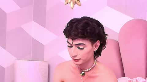 Kylie jl online show from November 25, 2025, 7:47 pm