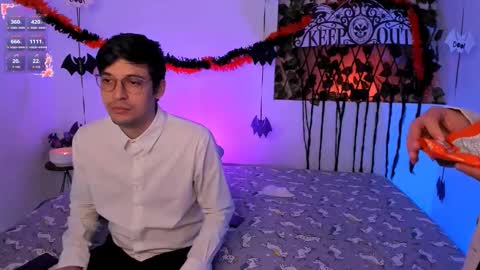 kylietimothee online show from October 17, 2025, 7:05 pm