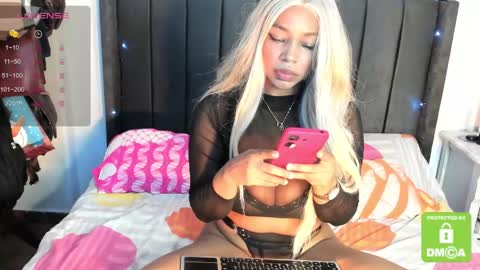 kylie white boobs online show from February 10, 2025, 7:49 pm