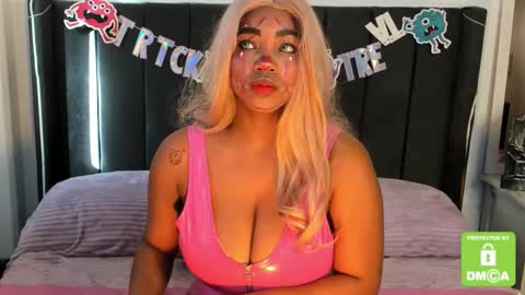 kylie white boobs online show from October 27, 2025, 8:57 pm
