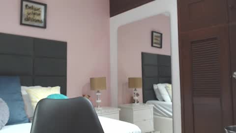 Kylie online show from February 13, 2025, 4:07 pm