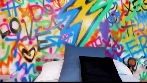 Kylie online show from April 19, 2026, 6:10 pm