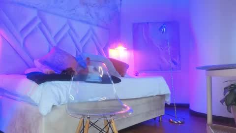 Kyle online show from April 22, 2026, 11:23 am