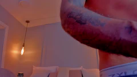 Kylliam Levis online show from March 11, 2026, 11:00 pm