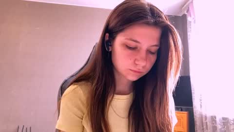 Kary online show from April 18, 2026, 8:18 am