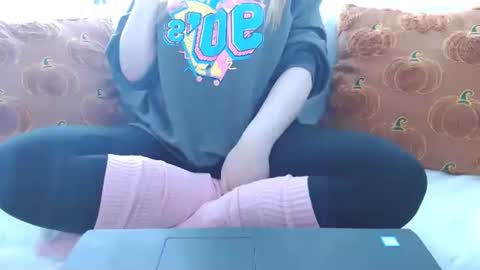 Snapshot of kymchi chatting on October 26, 2025, 9:31 pm Check Out My NSFW OnlyFans Link On Bio online show from October 26, 2025, 9:31 pm