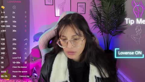 Kyomi online show from February 26, 2025, 12:14 pm