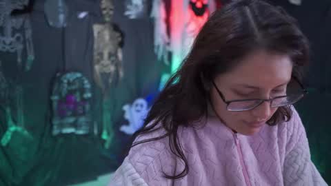 Kyomi online show from October 17, 2025, 2:30 pm