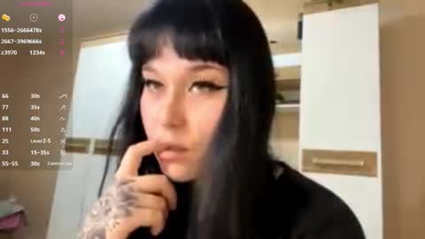 Eva online show from November 15, 2025, 10:34 am