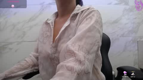 Kyra online show from March 30, 2026, 12:39 pm