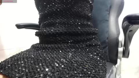 Kyra online show from April 14, 2026, 12:11 pm