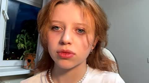 Kira online show from May 24, 2026, 6:35 pm