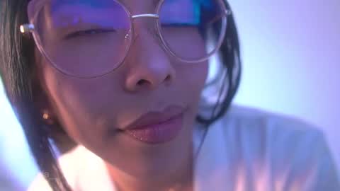 schedule 300 pm - 1100pm colombia time online show from February 9, 2025, 8:34 pm