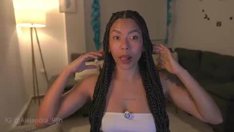 schedule 300 pm - 1100pm colombia time online show from December 16, 2025, 12:26 am