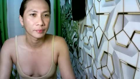 kyutshyne online show from April 20, 2026, 1:08 am