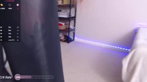 Lily Paw  online show from February 15, 2025, 9:04 pm