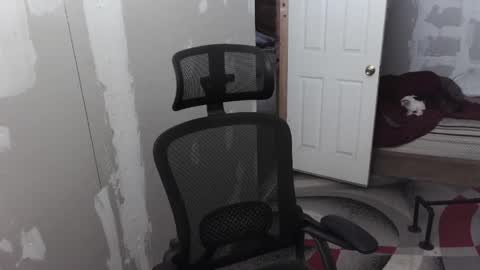 l1v1nth3dr3am online show from September 15, 2025, 7:58 pm