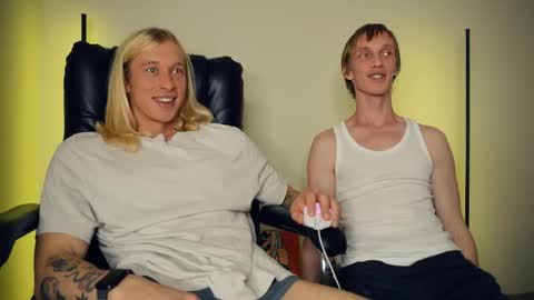 Adonis online show from October 8, 2025, 6:11 am