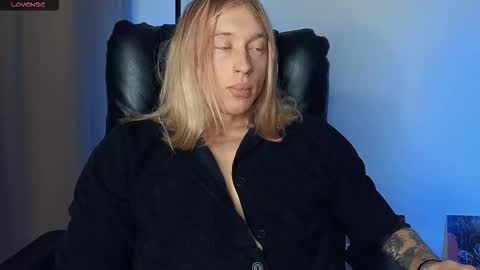 Snapshot of l_adonis_l chatting on December 16, 2025, 6:07 am Adonis online show from December 16, 2025, 6:07 am