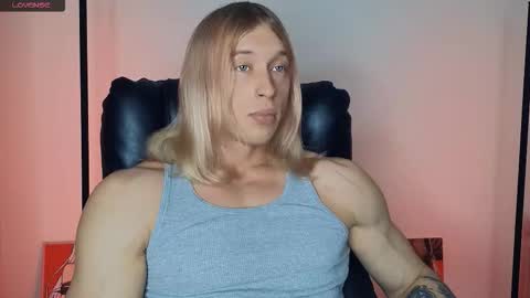 Snapshot of l_adonis_l chatting on December 17, 2025, 9:59 am Adonis online show from December 17, 2025, 9:59 am