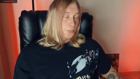 Snapshot of l_adonis_l chatting on January 7, 2026, 6:05 am Adonis online show from January 7, 2026, 6:05 am