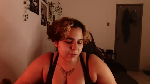 Snapshot of l_uknow chatting on May 18, 2026, 7:41 pm Alex online show from May 18, 2026, 7:41 pm