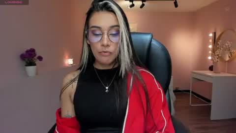 Snapshot of la_monitora chatting on July 7, 2026, 11:36 am T A T I A N A online show from July 7, 2026, 11:36 am
