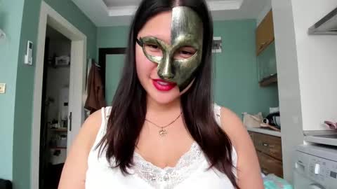 Snapshot of la_mystique chatting on March 21, 2026, 9:58 am Simply Di online show from March 21, 2026, 9:58 am