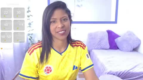 Snapshot of la_negritaa chatting on June 17, 2026, 7:59 pm Sara online show from June 17, 2026, 7:59 pm
