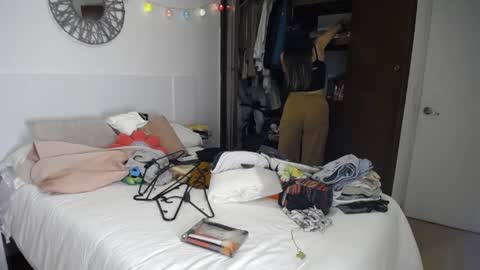 Catalina online show from April 20, 2026, 3:31 am