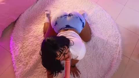 Cris  online show from February 22, 2025, 6:19 pm