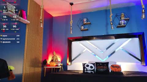 Cris  online show from October 28, 2025, 11:03 am