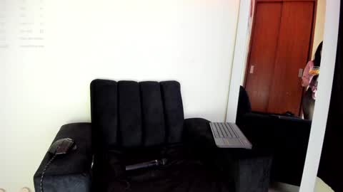 lace_victoria online show from December 21, 2024, 1:04 am