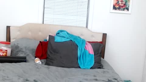 Lacey Phoenix online show from February 19, 2025, 5:27 am