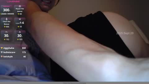 Lacie online show from September 29, 2025, 4:17 am