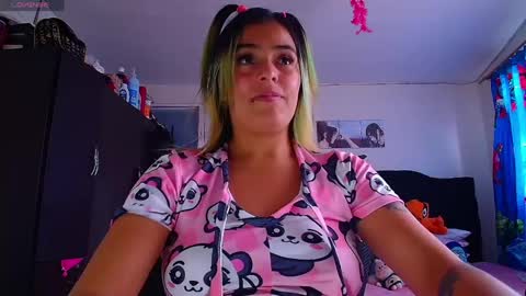 Snapshot of lacolombiana_bitch chatting on June 2, 2026, 8:00 pm Valentina online show from June 2, 2026, 8:00 pm