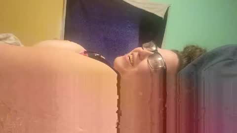 Laddybuggie27 online show from February 14, 2025, 7:23 pm