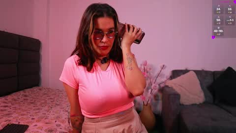 Kathie  Dicky    online show from October 19, 2025, 2:18 pm